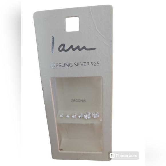 I am sterling silver Zirconia stud earrings. - Picture 3 of 3